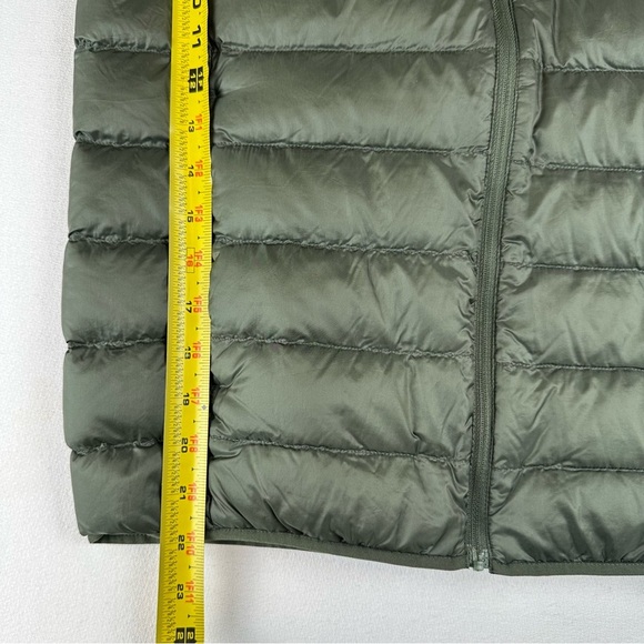 Uniqlo Ultra Light Down Puffer Vest Packable Travel Outdoor - Picture 10 of 10